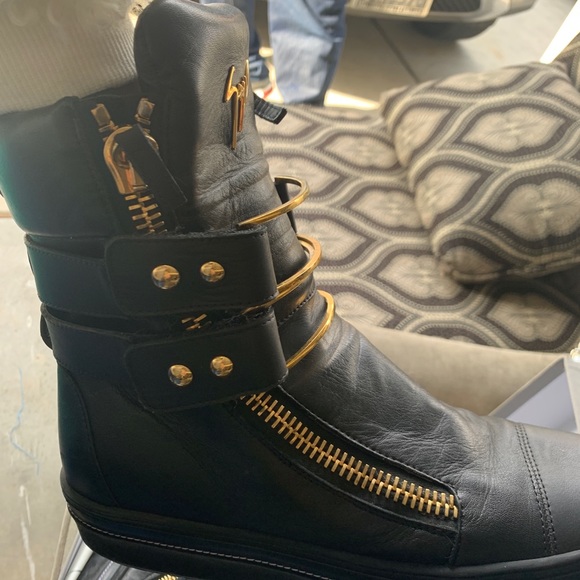 Authentic Giuseppe boots - Picture 6 of 7